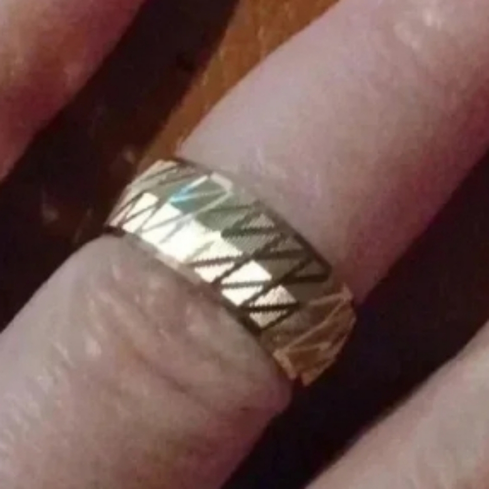 New Yellow Tone Wedding Band Size 11 1/4